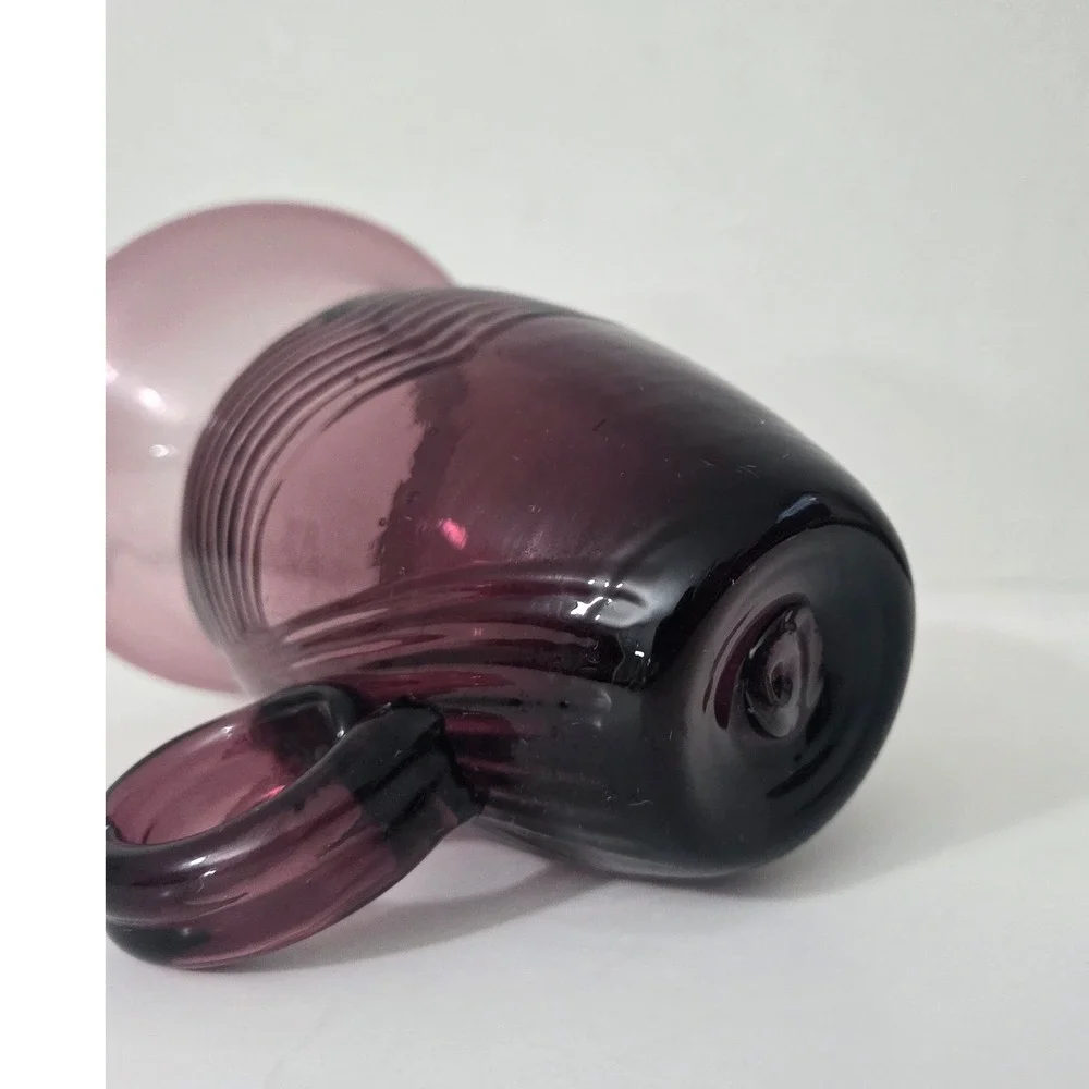 Vintage Amethyst Purple Hand Blown Art Glass Ribbed Chevron Vase RARE Handle